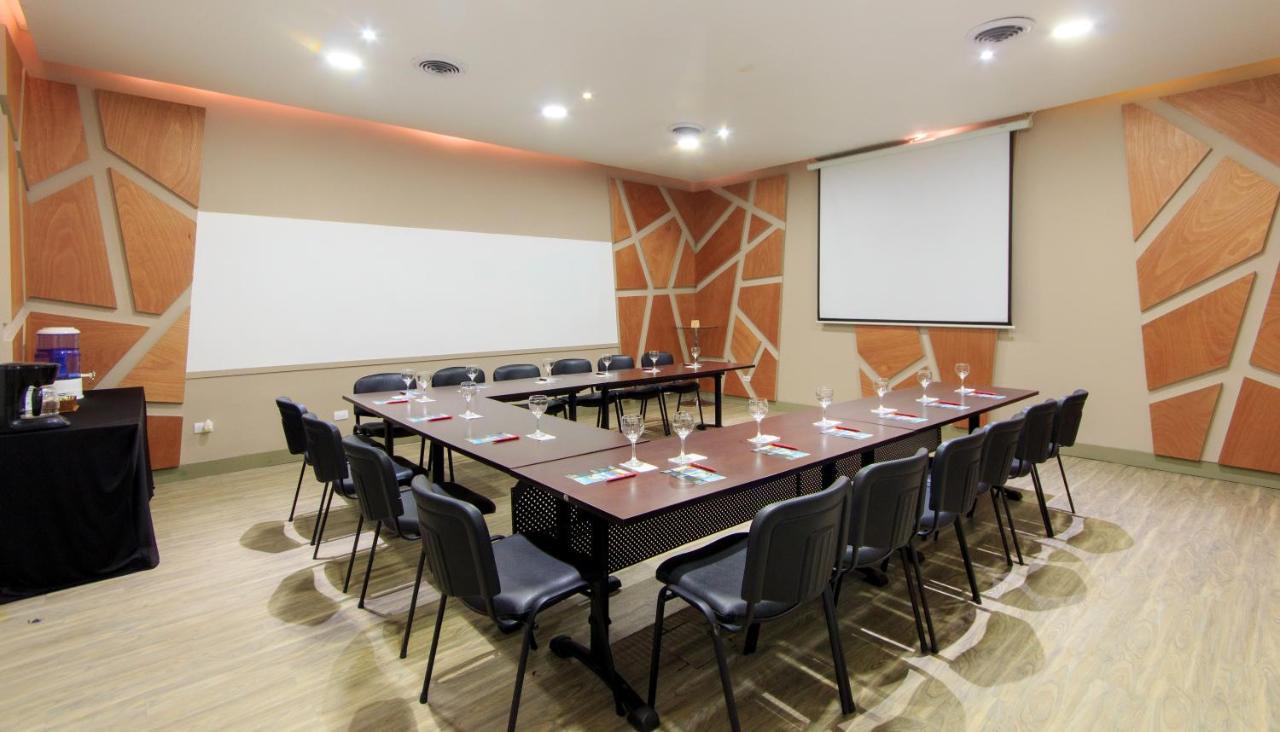 Hotel Factory Green Богота Екстериор снимка