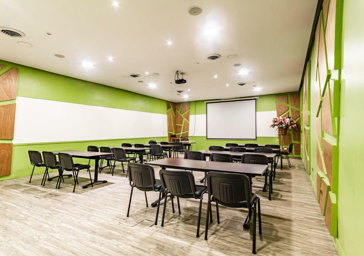 Hotel Factory Green Богота Екстериор снимка